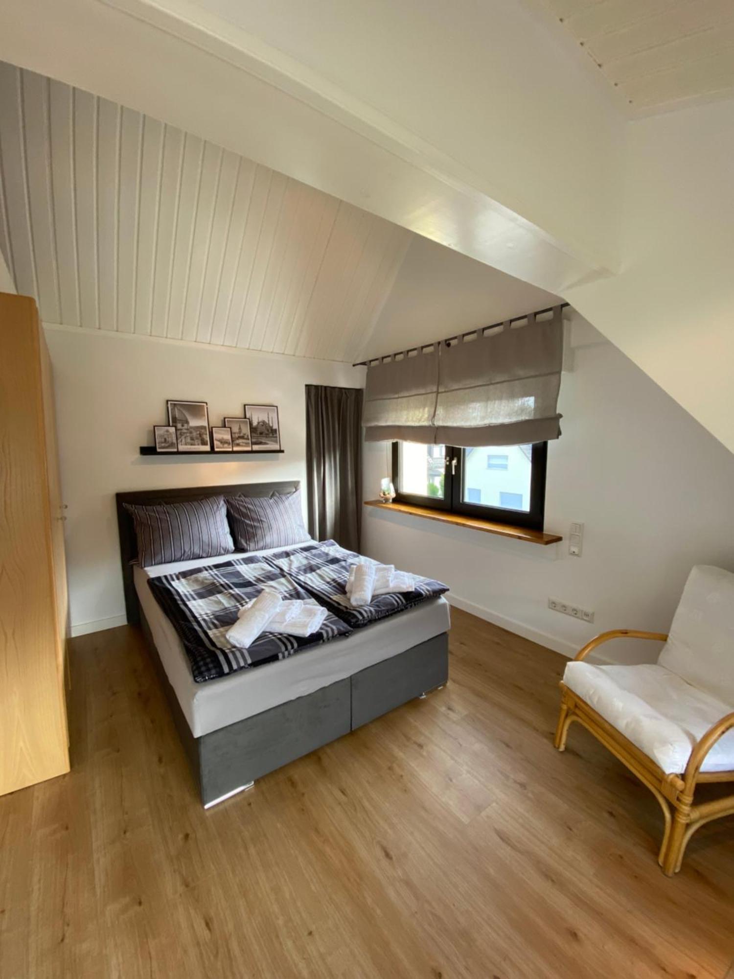 Zentrales Modernes Apartment, Naehe Zoo Und Stadion Dortmund Exterior photo
